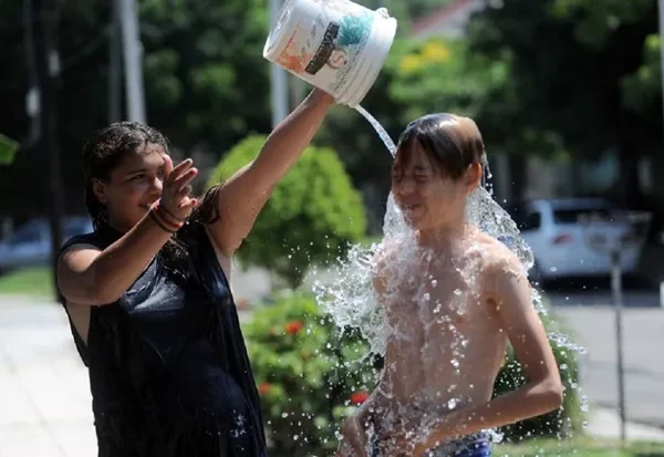 Se viene la primera ola de calor en Buenos Aires: cuándo llega y qué precauciones tomar