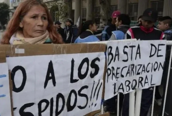 El Gobierno analiza mandar al Congreso un proyecto de reforma laboral