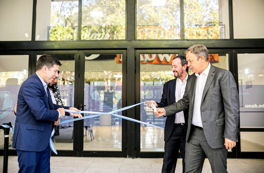 HISTÓRICO: INAUGURARON EL PRIMER EDIFICIO DE AULAS DE LA UNIVERSIDAD NACIONAL GUILLERMO BROWN