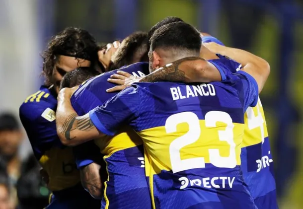 Boca le ganó 4-2 a Racing y se acerca a la clasificación