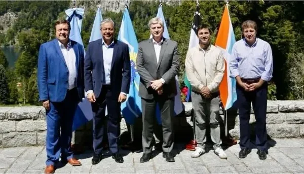 Frente al ataque de Javier Milei, los gobernadores patagónicos avanzan hacia una mayor unidad