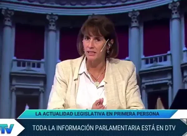 La censura en vivo a Laura Serra en Diputados TV: “No se puede hablar de la comisión de Juicio Político”