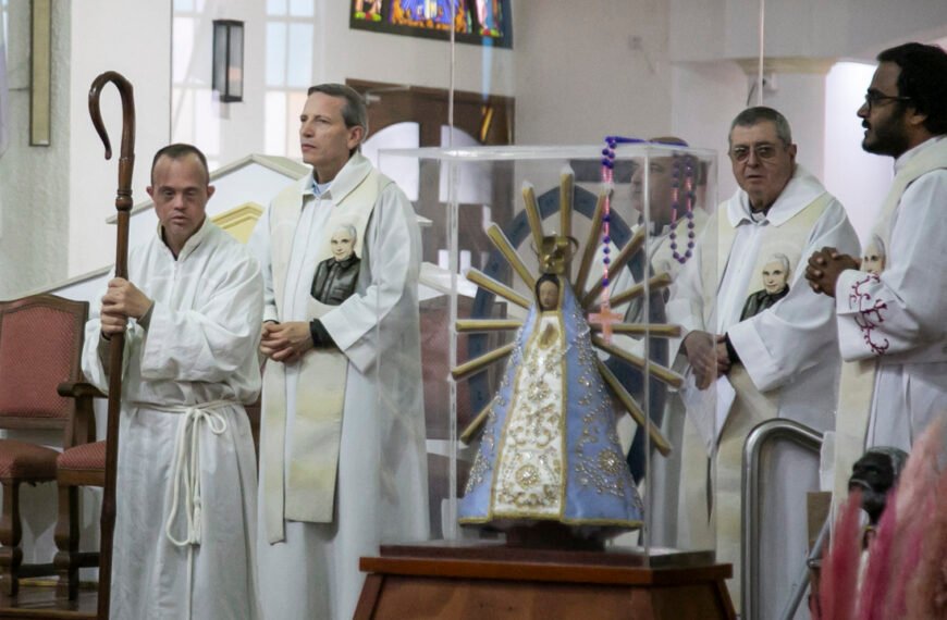 EMOTIVO HOMENAJE A SAN LUIS ORIONE EN EL VIGÉSIMO ANIVERSARIO DE SU CANONIZACIÓN