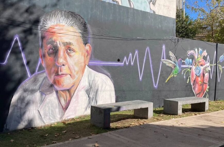 AL CUMPLIRSE HOY 57 AÑOS DEL PRIMER BYPASS, RESTAURARON UN MURAL EN HOMENAJE A FAVALORO EN ALTE BROWN