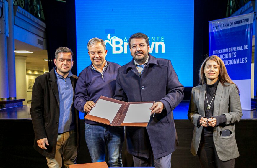 CASCALLARES Y MENA FIRMARON UN CONVENIO PARA SEGUIR FACILITANDO EL ACCESO A LA JUSTICIA DE LOS VECINOS