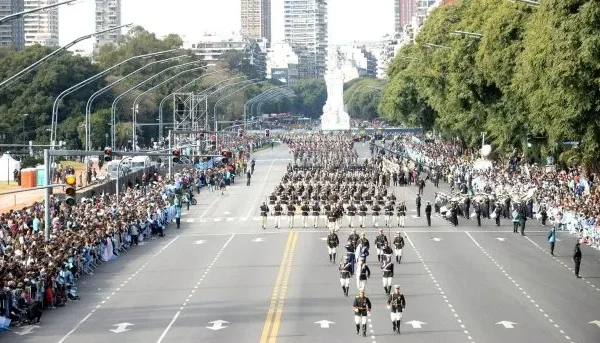 Desfile militar por el 9 de Julio: hora, recorrido y cortes de calles
