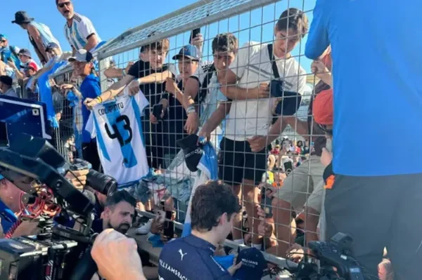 La locura de los hinchas argentinos con Franco Colapinto en el Gran Premio de Estados Unidos