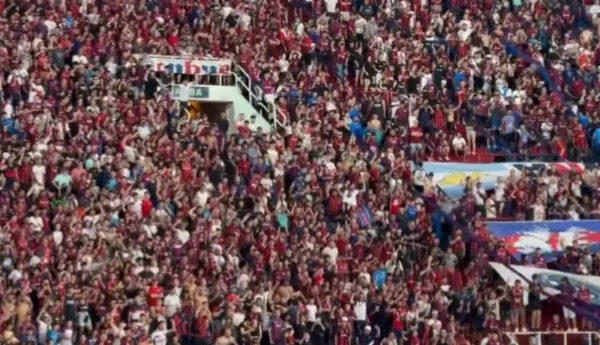 El duro recibimiento de la hinchada de San Lorenzo: “Basta de fracasados, jugadores mediocres…”