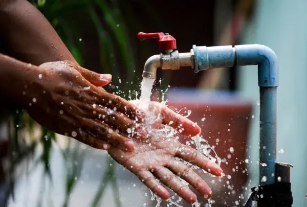 El Gobierno cerró el Enohsa, el ente encargado de garantizar el acceso al agua potable y cloacas