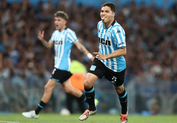 Con un Juanfer Quintero brillante, Racing venció a Corinthians y es finalista de la Copa Sudamericana