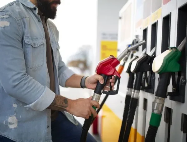 Es oficial el autodespacho de combustibles: todos los detalles