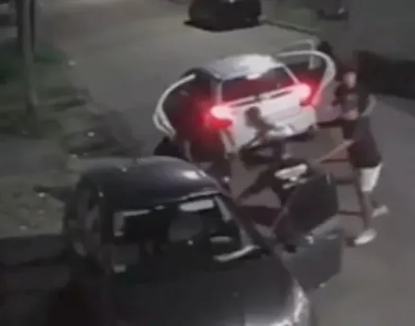 Impactante video: policía de la Ciudad se tiroteó con ladrones en Quilmes