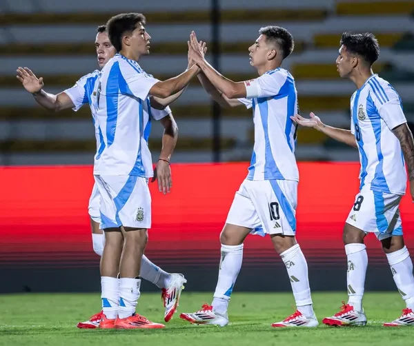 Tras la tremenda goleada a Brasil, la Sub-20 igualó 1-1 ante Colombia