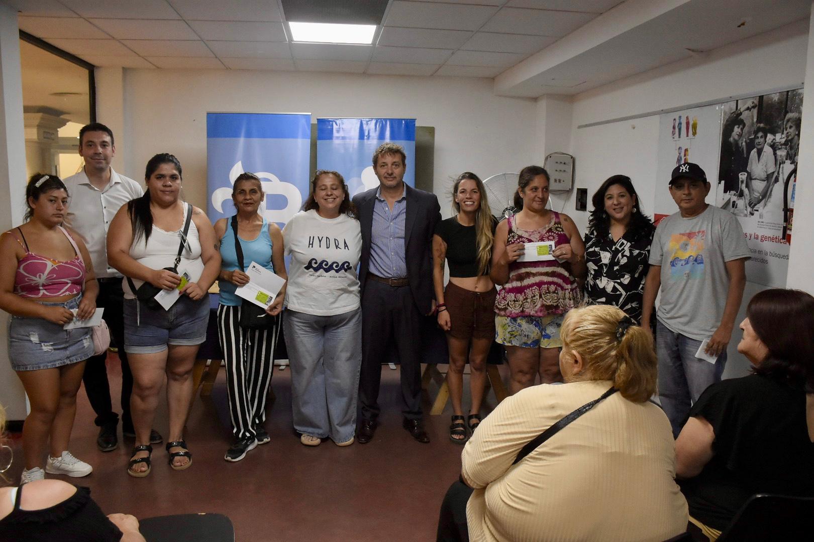 RECONOCIMIENTO DEL MUNICIPIO A TRABAJADORAS VECINALES POR SU LABOR EN LOS BARRIOS DE ALTE BROWN