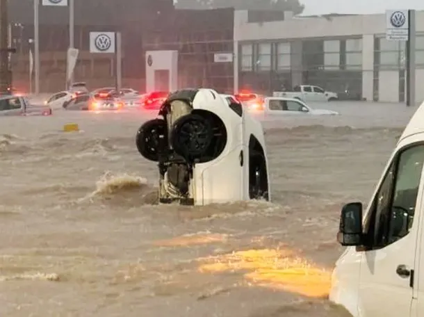 Inundaciones en Bahía Blanca: ya son seis las víctimas fatales