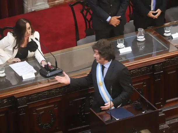 Tenso cruce con Victoria Villarruel en el cierre de discurso de Javier Milei: “¡No te apures!”