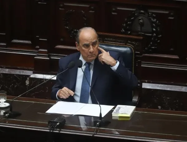 Diputados pospuso las interpelaciones por el caso $LIBRA por la muerte del papa Francisco