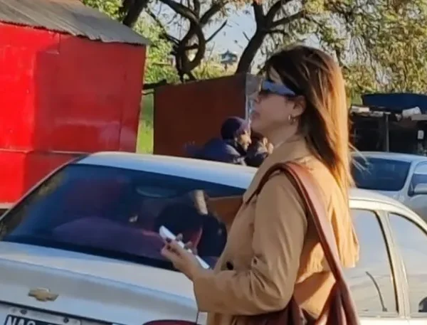 Marianela Mirra fue vista entrando al penal de Ezeiza para visitar a José Alperovich
