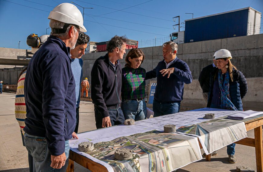 CASCALLARES Y KATOPODIS RECORRIERON LA OBRA DEL VIADUCTO DE LA ROTONDA LOS PINOS, QUE SE ENCUENTRA EN SU ETAPA FINAL