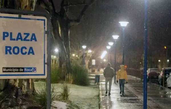 Conmoción en Río Negro: un hombre en situación de calle falleció a causa del frío polar