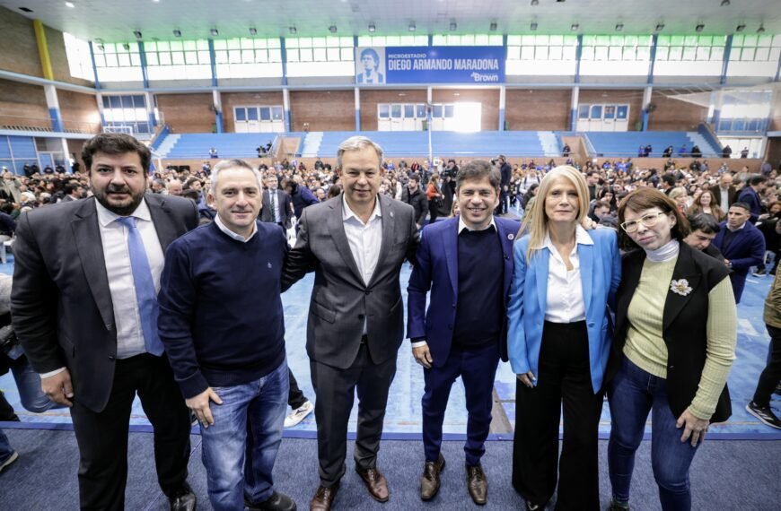 KICILLOF, MAGARIO Y CASCALLARES ENTREGARON MÁS DE 1400 ESCRITURAS E INAUGURARON UNA NUEVA SUCURSAL DEL BAPRO