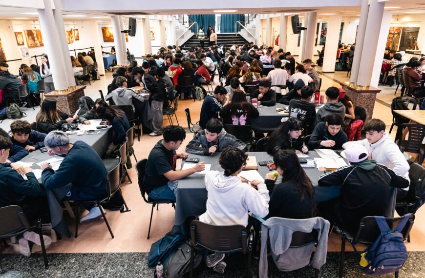 ALUMNOS DE 15 ESCUELAS SECUNDARIAS DE ALTE BROWN PARTICIPARON DE LAS OLIMPIADAS DE MATEMÁTICAS