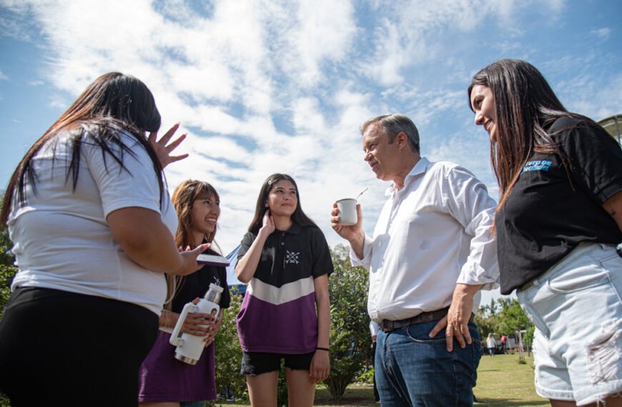 CASCALLARES ACOMPAÑÓ A ESTUDIANTES DE 6º AÑO EN UNA JORNADA RECREATIVA EN LA GRANJA EDUCATIVA MUNICIPAL