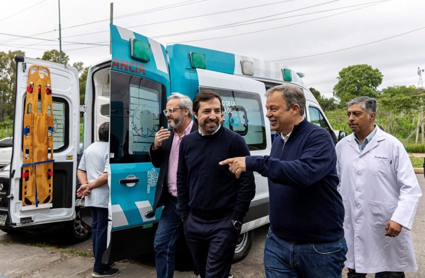 EL HOSPITAL OÑATIVIA INCORPORÓ NUEVAS AMBULANCIAS, UN EQUIPO DE RAYOS X, UN MAMÓGRAFO Y SUMA REFACCIONES