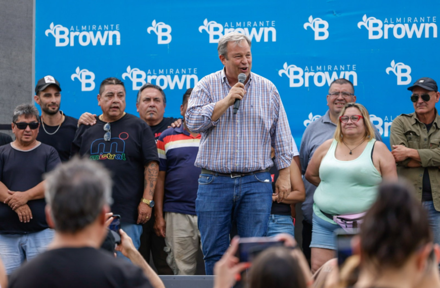 Aumento Extra y Gran Festejo por el Día del Trabajador Municipal en Almirante Brow